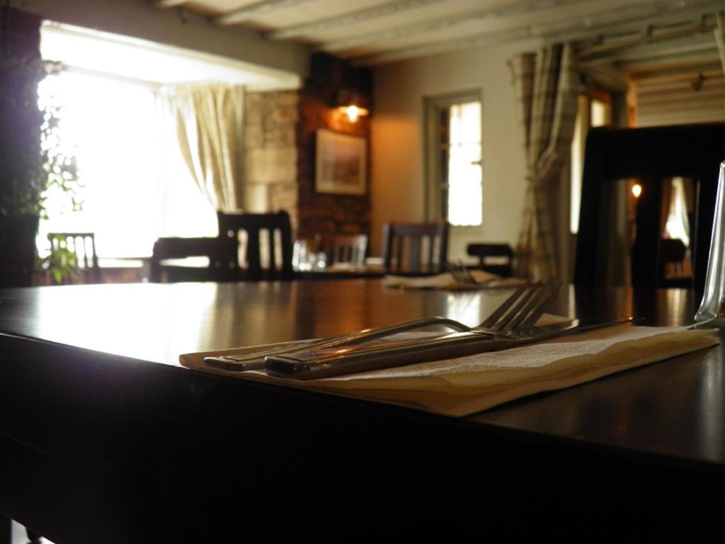 The Talbot Inn Eynsham Exteriör bild